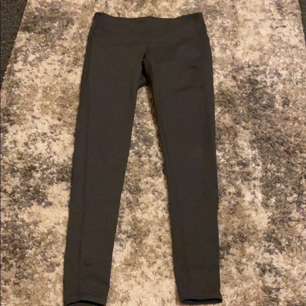 Athletic leggings
